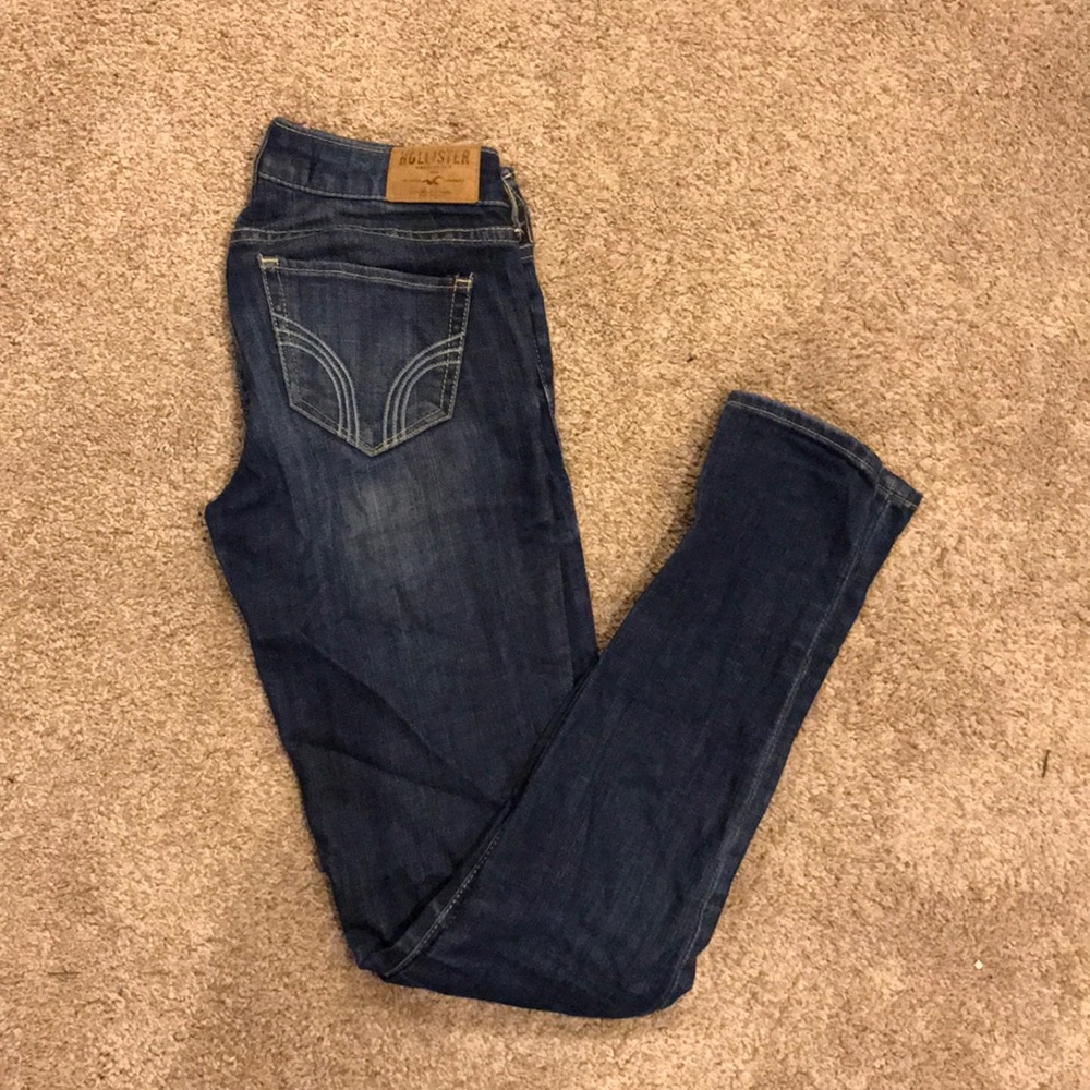 Hollister Low Waist Medium-Dark Wash Skinny Jeans